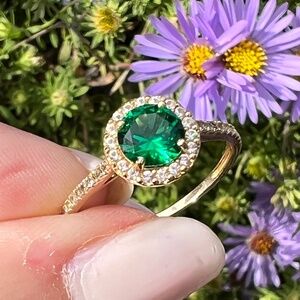 VINTAGE 10K GOLD EMERALD GREEN PASTE GLASS STONE & WHITE SPINEL RING ENGAGEMENT